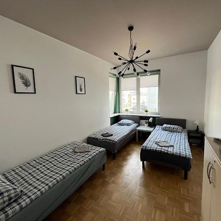 Pokoje Nowoursynowska Warsaw Exterior photo