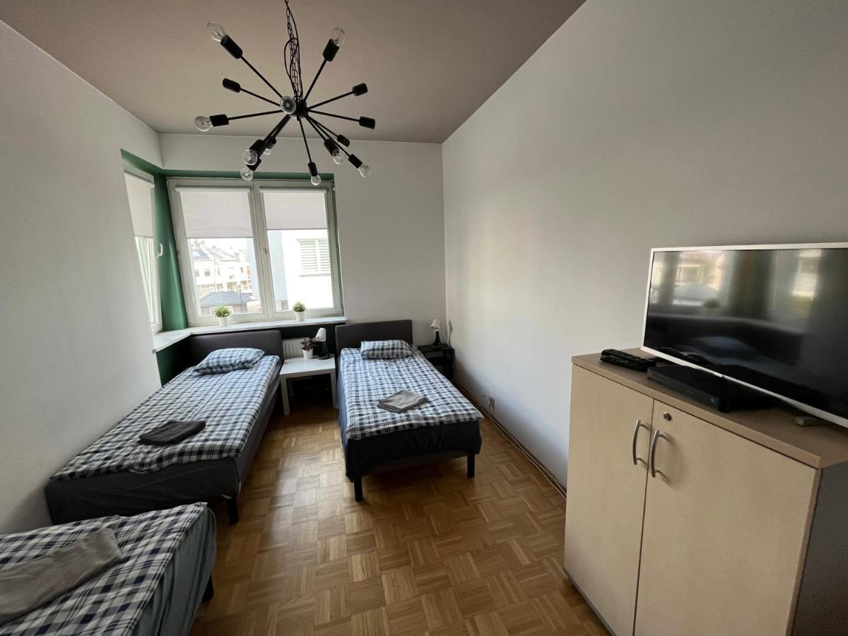 Pokoje Nowoursynowska Warsaw Exterior photo